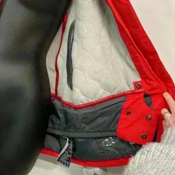 Burton snowboards women’s size small winter coat red and white - Picture 4 of 7